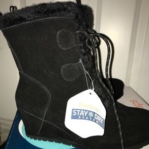 Bare traps suede wedge heel boots size 7.5 new